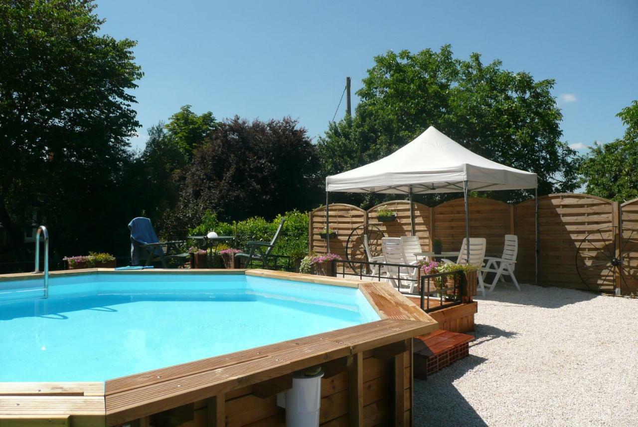 Domaine Serrot Saint-Elix-Theux Exterior foto