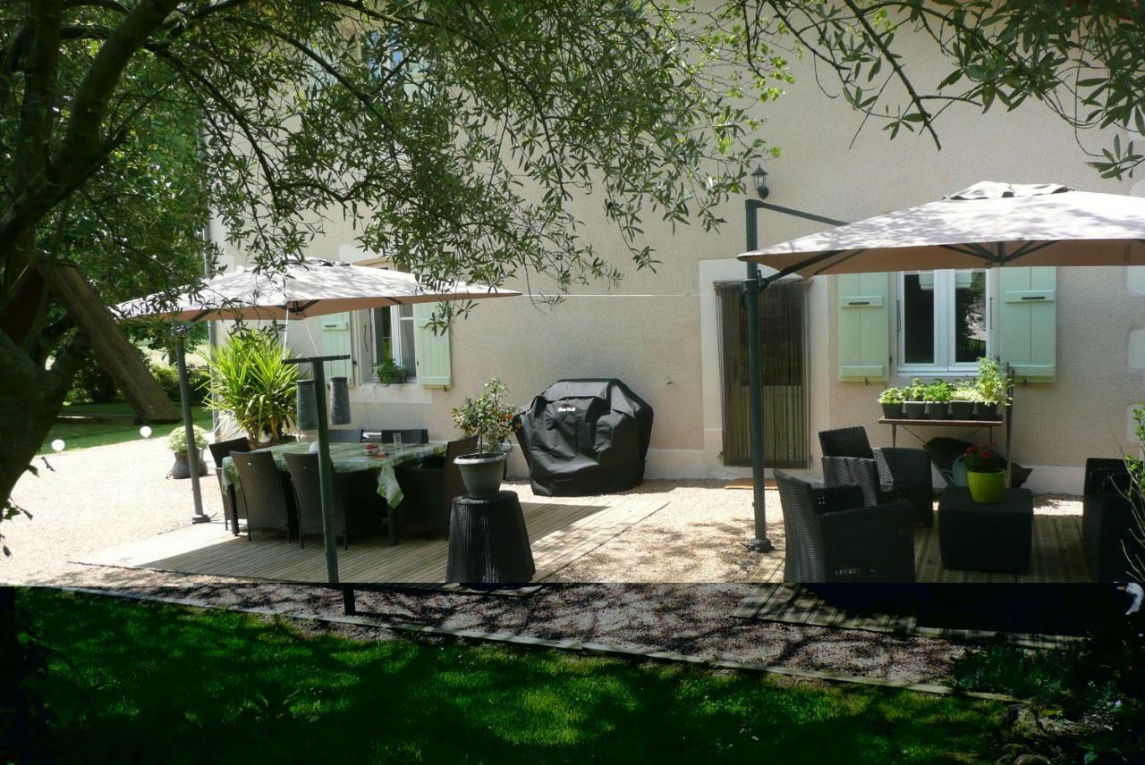 Domaine Serrot Saint-Elix-Theux Exterior foto
